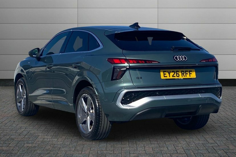 Audi Q3 1.5 Tfsi S Line Sportback S Tronic 150 EY26RFF Green #3