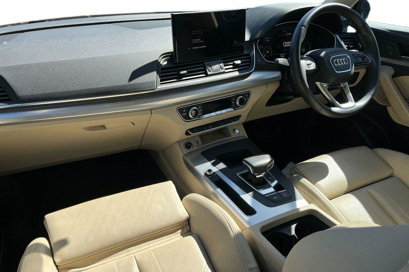 Audi Q5 2.0 Tfsie 50 Sport Suv Plug-in Hybrid S Blue #2