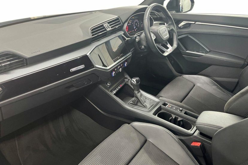 Audi Q3 1.5 Tfsi Cod 35 Black Edition Suv S Tro AO72XXZ Blue #2