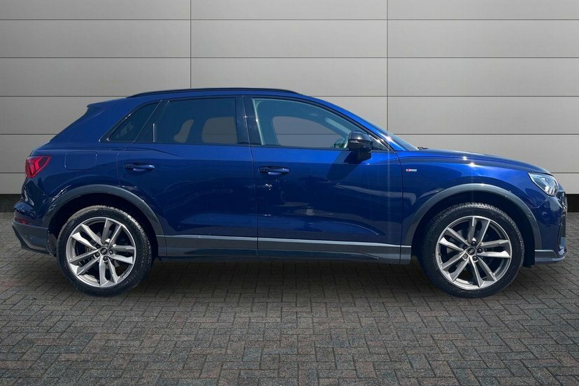 Audi Q3 1.5 Tfsi Cod 35 Black Edition Suv S Tro AO72XXZ Blue #4