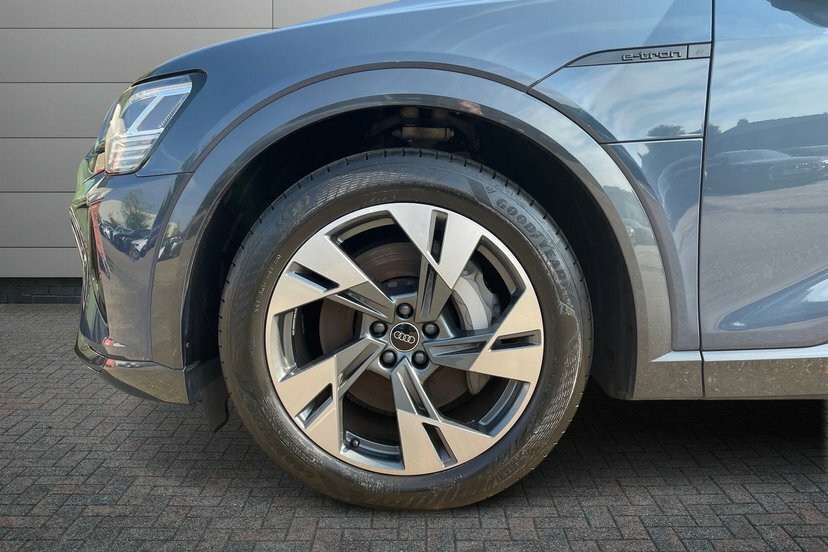 Audi Q8 e tron 50 Sport Suv Quattro 95Kwh 11Kw Blue #5
