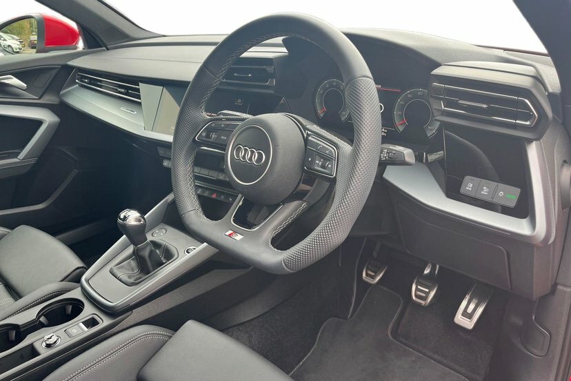 Audi A3 1.5 Tfsi 30 S Line Sportback 11 Red #6