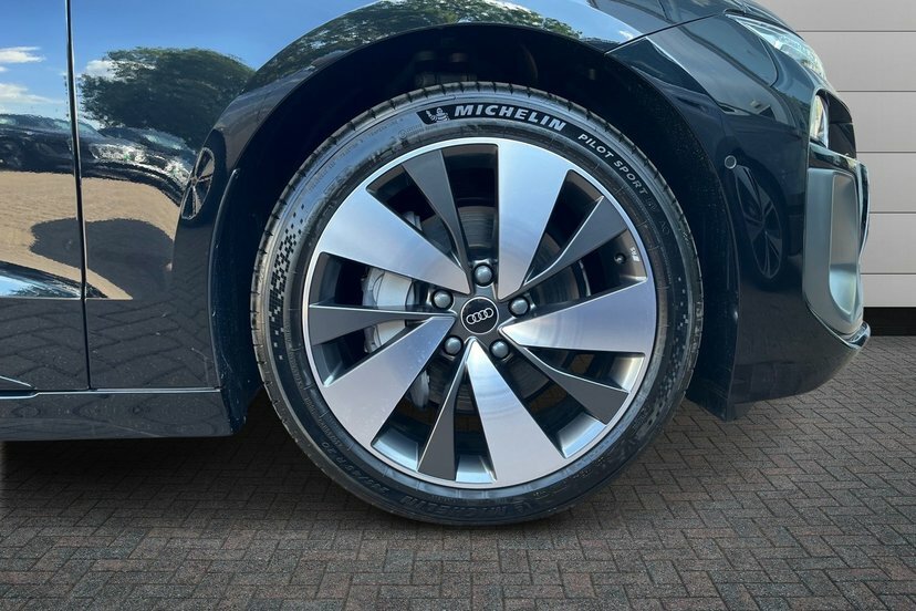 Audi A6 E-tron Sportback 100Kwh Performance S Line Hatchback A Black #5