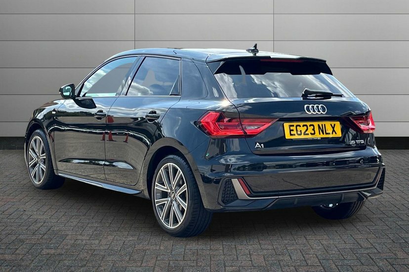 Audi A1 1.5 Tfsi 35 S Line Sportback S Tronic Black #3
