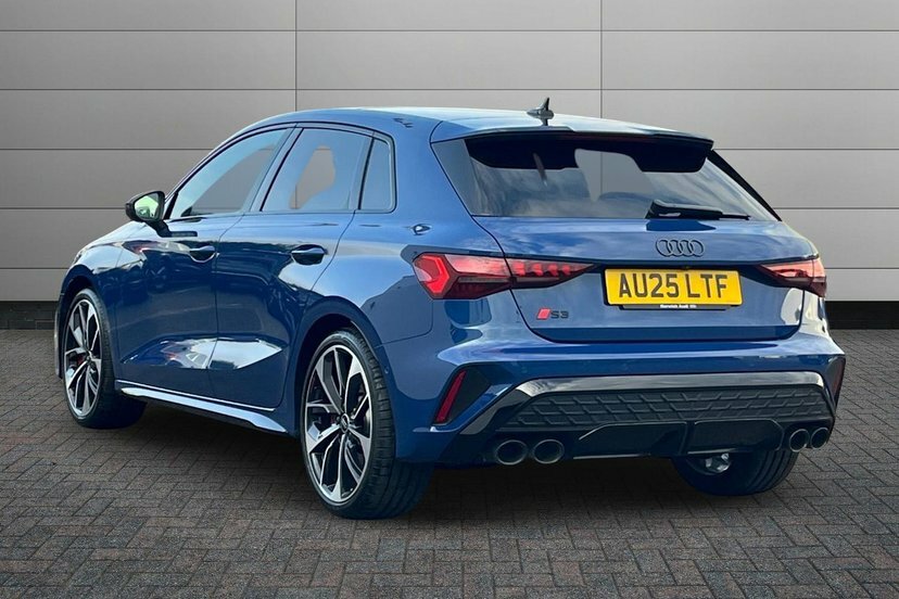 Audi S3 2.0 Tfsi Black Edition Sportback S Tron Blue #3