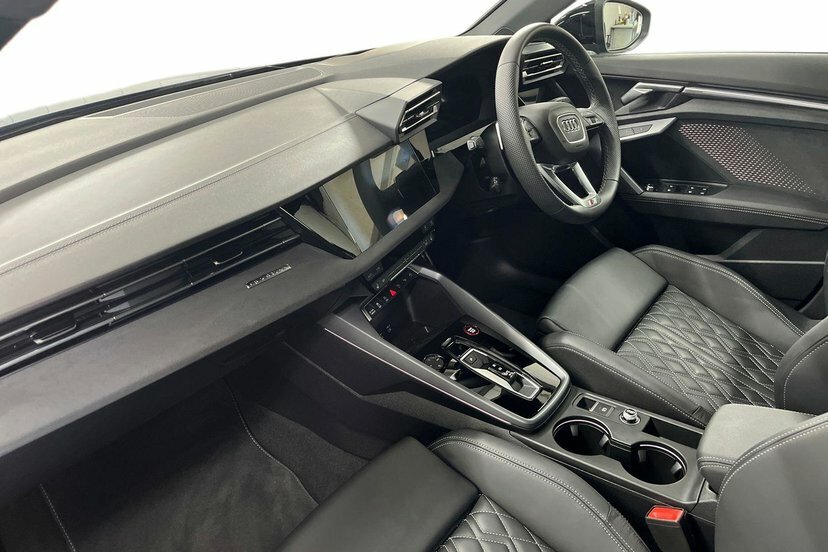 Audi S3 2.0 Tfsi Black Edition Sportback S Tron Blue #2
