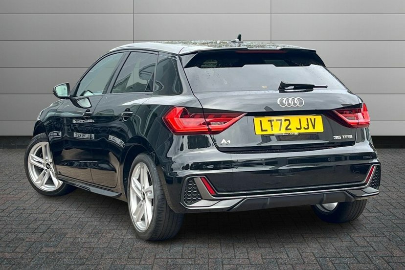 Audi A1 1.5 Tfsi 35 S Line Sportback S Tronic Black #3