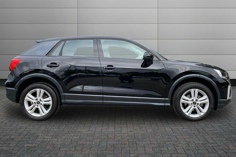 Audi Q2 1.5 Tfsi Cod 35 Sport Suv S Tronic 150 Black #4