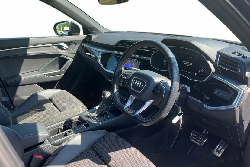 Audi Q3 1.5 Tfsi Cod 35 Black Edition Suv S Tro LL22LGE Black #6