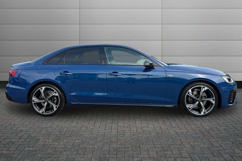 Audi A4 2.0 Tfsi 35 Black Edition Saloon S Tron Blue #4