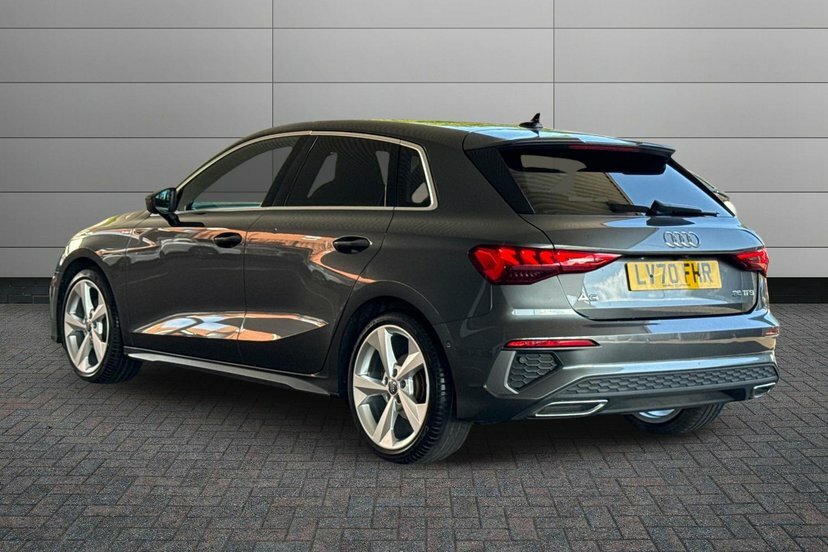 Audi A3 1.5 Tfsi 35 S Line Sportback S Tronic Grey #3