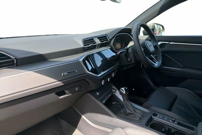 Audi Q3 1.5 Tfsi Cod 35 S Line Sportback S Tron Grey #2