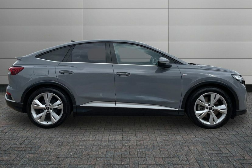 Audi Q4 E Tron 40 S Line Sportback 82Kwh 204 P Grey #4