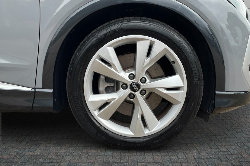 Audi Q4 E Tron 40 S Line Sportback 82Kwh 204 P Grey #5
