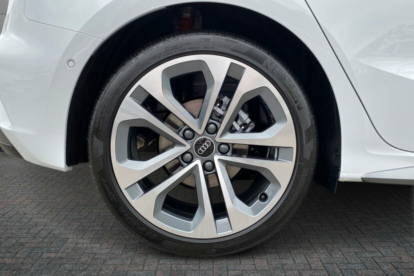 Audi A3 1.5 Tfsi 30 S Line Sportback S Tronic White #5