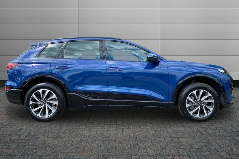 Audi Q6 E-Tron 100Kwh Performance Sport Suv 30 Blue #4
