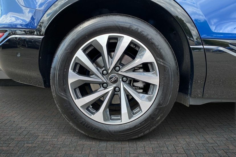 Audi Q6 E-Tron 100Kwh Performance Sport Suv 30 Blue #5