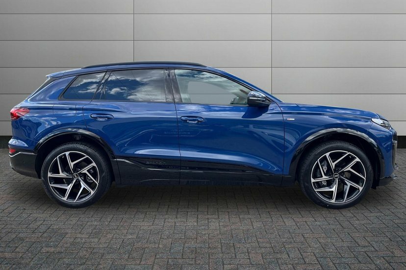 Audi Q6 E-Tron 83Kwh Black Edition Suv 252 Ps EF26TRV Blue #4