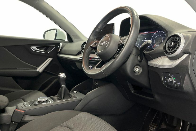 Audi Q2 1.5 Tfsi Cod 35 Sport Suv 150 P White #6