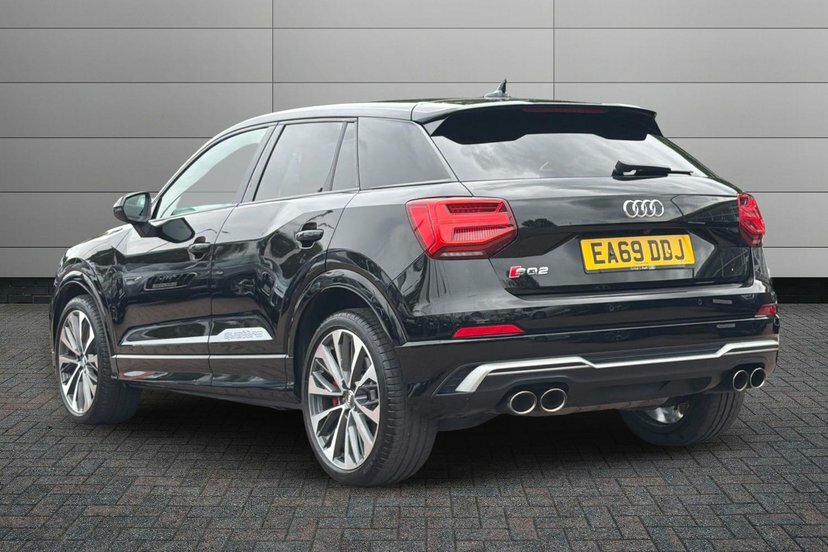 Audi SQ2 2.0 Tfsi Black Edition Suv S Tronic Qua Black #3