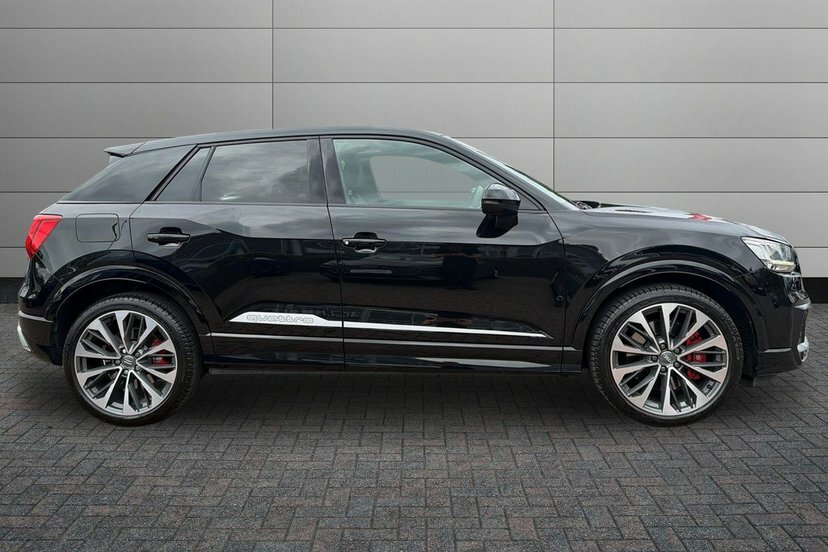 Audi SQ2 2.0 Tfsi Black Edition Suv S Tronic Qua Black #4