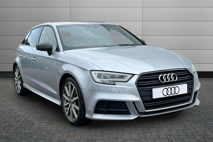 Audi A3 1.5 Tfsi Cod Black Edition Sportback Ma Silver