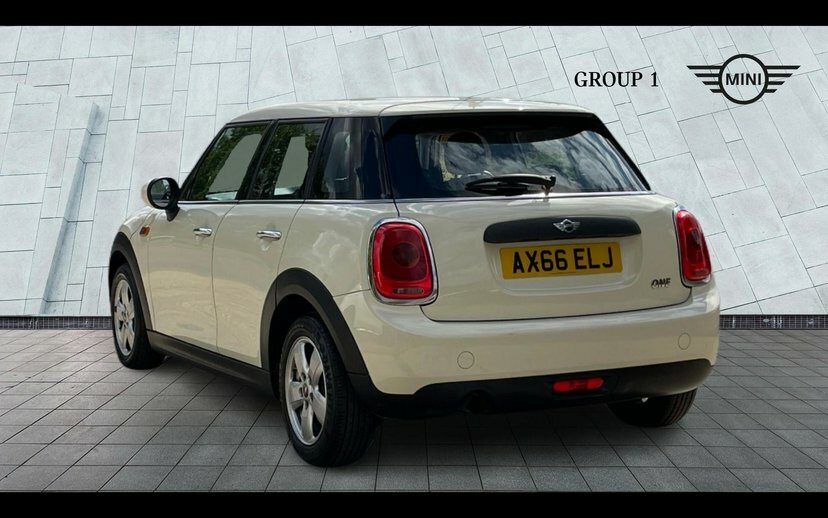 Mini Hatch 5-Door Hatch One AX66ELJ White #2