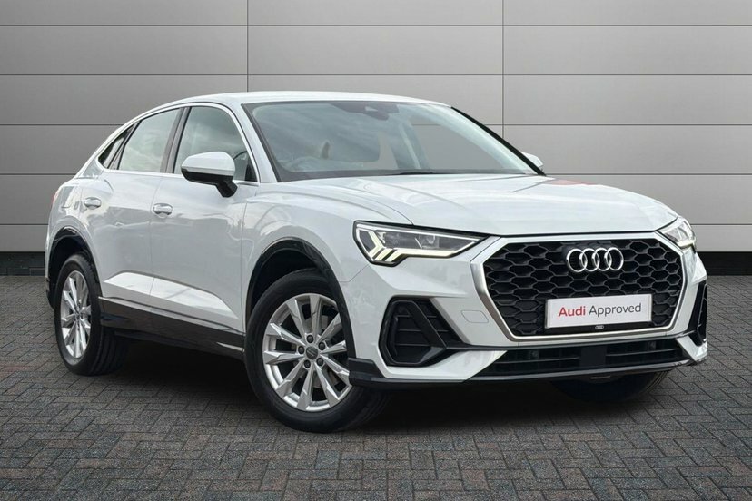 Audi Q3 1.5 Tfsi Cod 35 Sport Sportback S Troni White