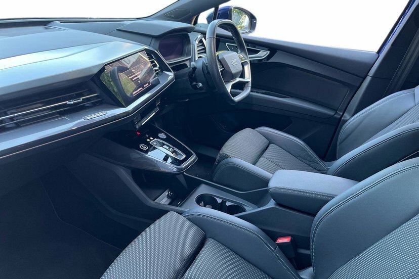 Audi Q4 E Tron 40 S Line Suv 82Kwh 204 Pstech EN71UKS Blue #2