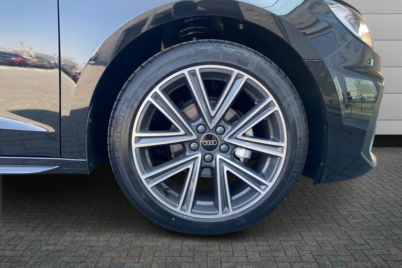 Audi A1 1.0 Tfsi 25 S Line Sportback S Tronic Black #5