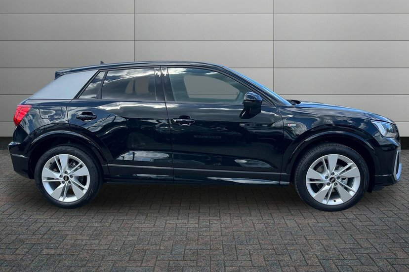 Audi Q2 1.5 Tfsi Cod 35 S Line Suv S Tronic 15 Black #4