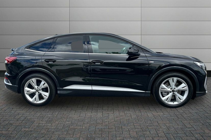 Audi Q4 E Tron 45 S Line Sportback 82Kwh 286 P Black #4