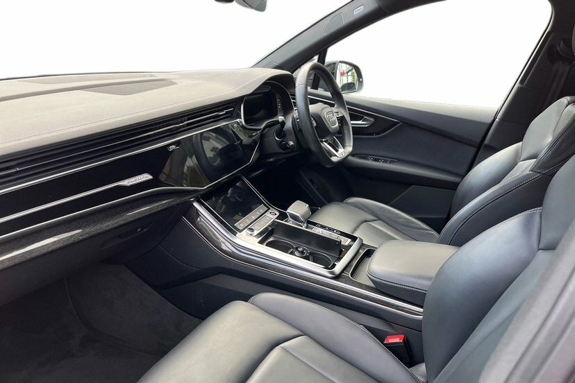 Audi Q7 3.0 Tfsi V6 55 Black Edition Suv Tiptro Black #2