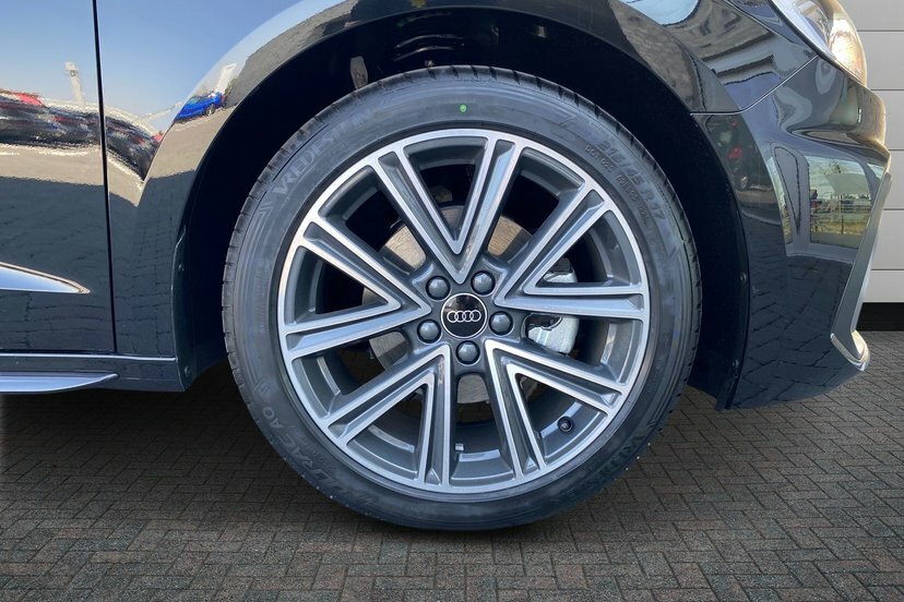 Audi A1 1.0 Tfsi 30 S Line Sportback S Tronic Black #5