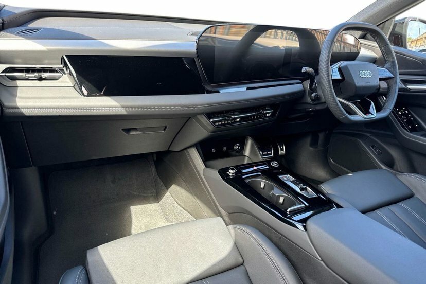 Audi Q6 E-Tron 100Kwh Performance S Line Black #2
