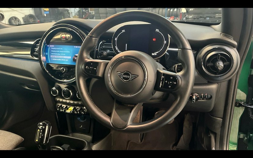 Mini Hatch Level 2 GY72LPK Green #5