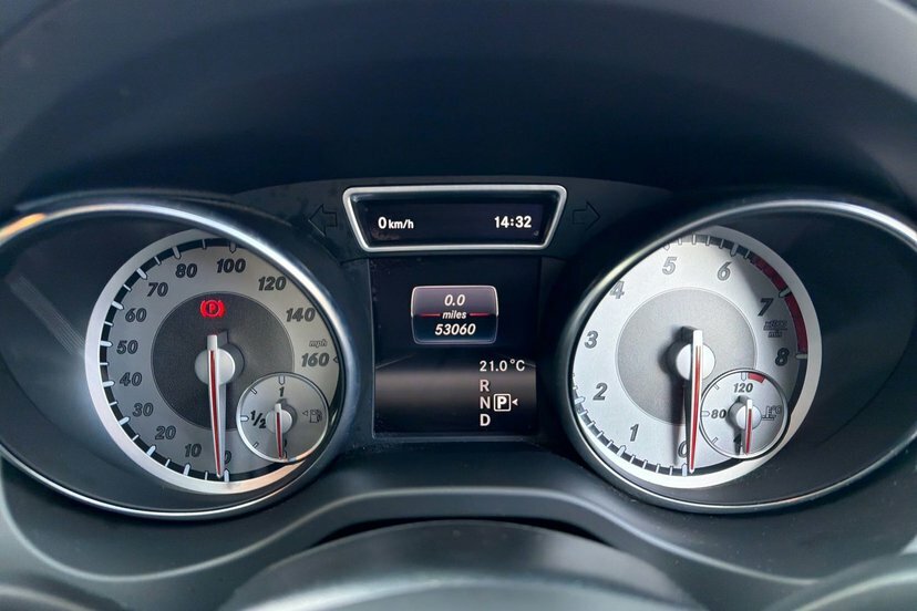Mercedes-Benz GLA Class Gla250 Amg Line Premium Plus Grey #6