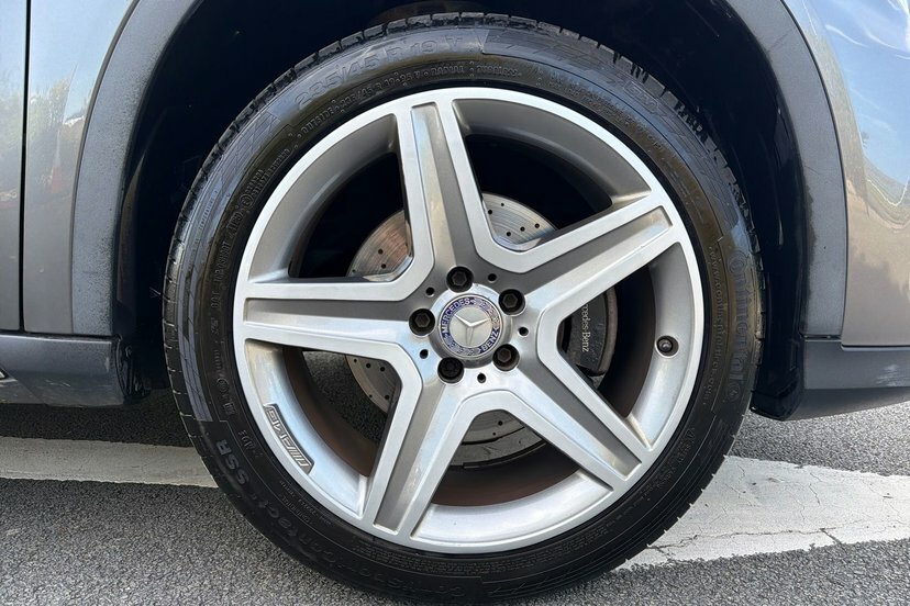 Mercedes-Benz GLA Class Gla250 Amg Line Premium Plus Grey #4