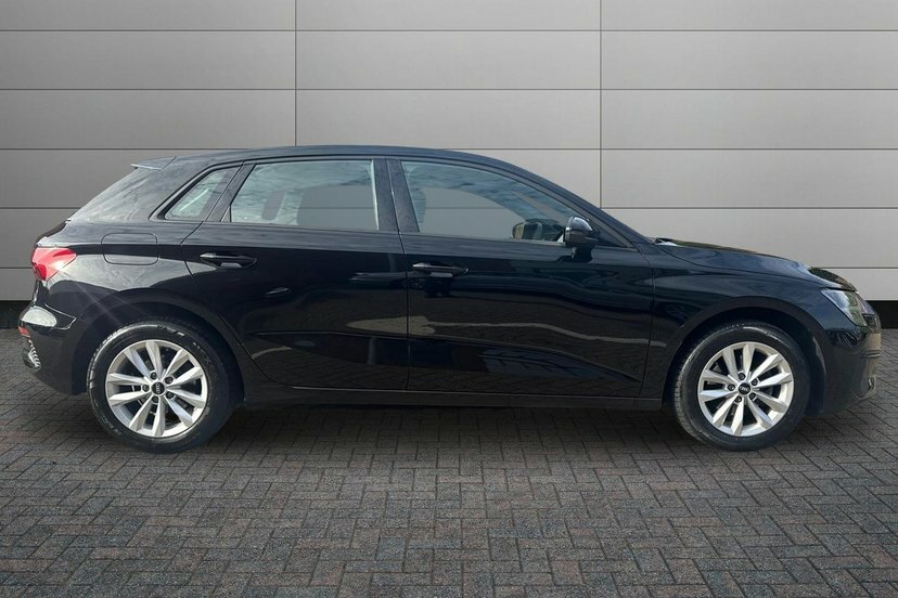 Audi A3 1.0 Tfsi 30 Technik Sportback 1 MK72BJF Black #4