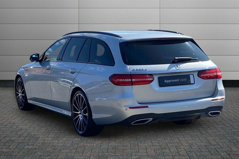 Mercedes-Benz E Class 2.0 E220d Amg Line Night Edition Premium Estate FM69FKT Silver #2