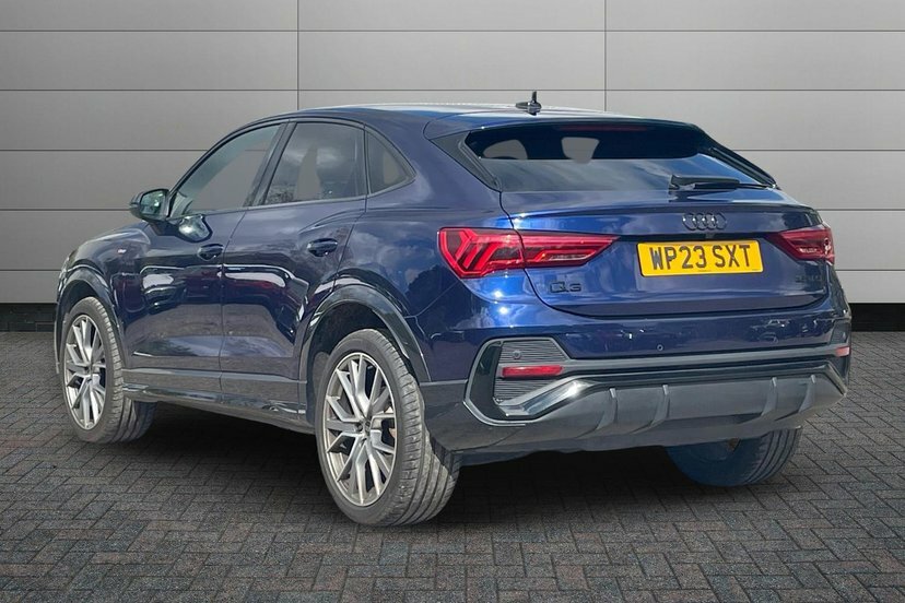 Audi Q3 1.5 Tfsi Cod 35 Black Edition Sportback WP23SXT Blue #3
