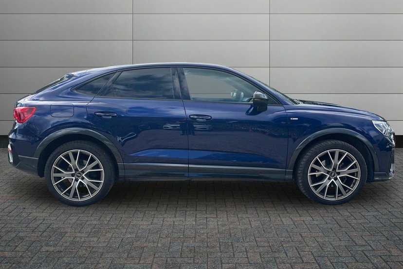 Audi Q3 1.5 Tfsi Cod 35 Black Edition Sportback WP23SXT Blue #4