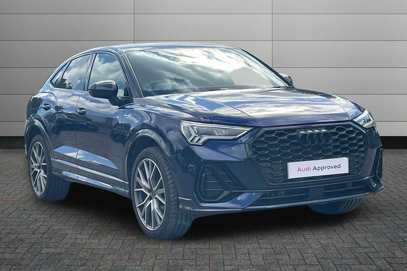 Audi Q3 1.5 Tfsi Cod 35 Black Edition Sportback Blue