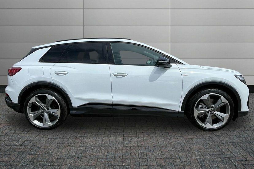Audi Q4 E Tron 45 Black Edition Suv 82Kwh 286 AP26CFV White #4