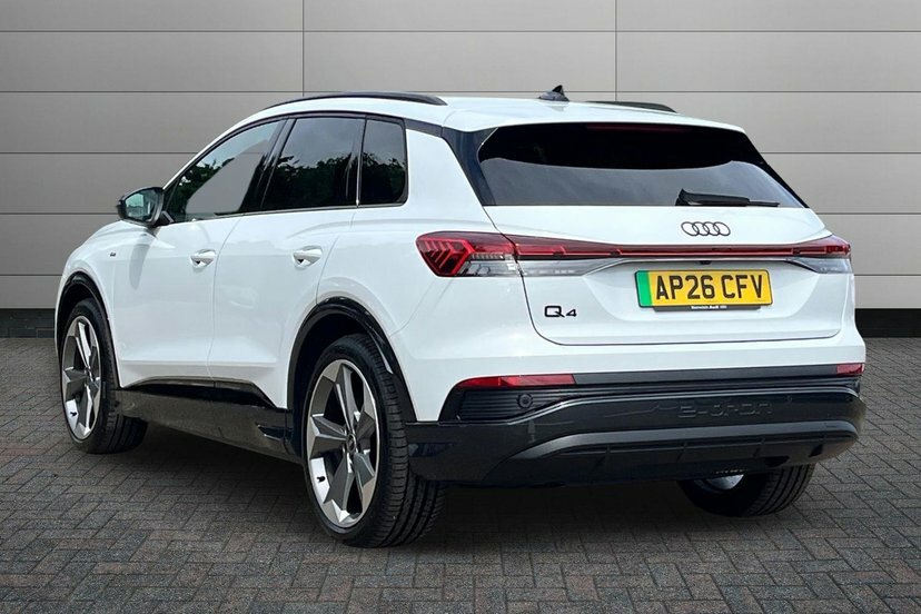 Audi Q4 E Tron 45 Black Edition Suv 82Kwh 286 AP26CFV White #3