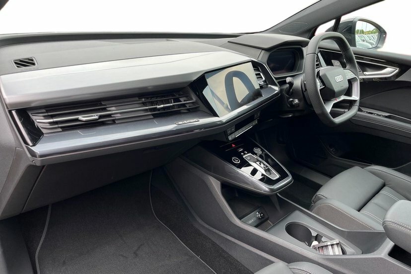 Audi Q4 E Tron 45 Black Edition Suv 82Kwh 286 AP26JFO Grey #2