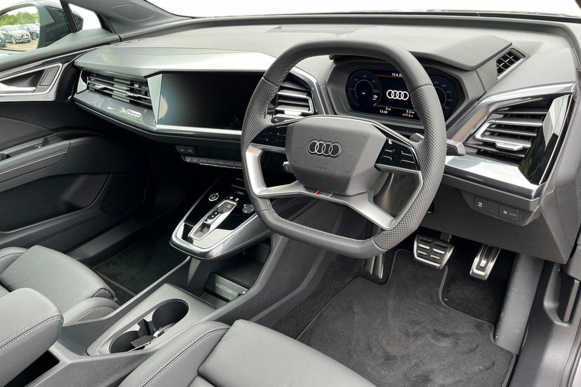 Audi Q4 E Tron 45 Black Edition Suv 82Kwh 286 AP26JFO Grey #6