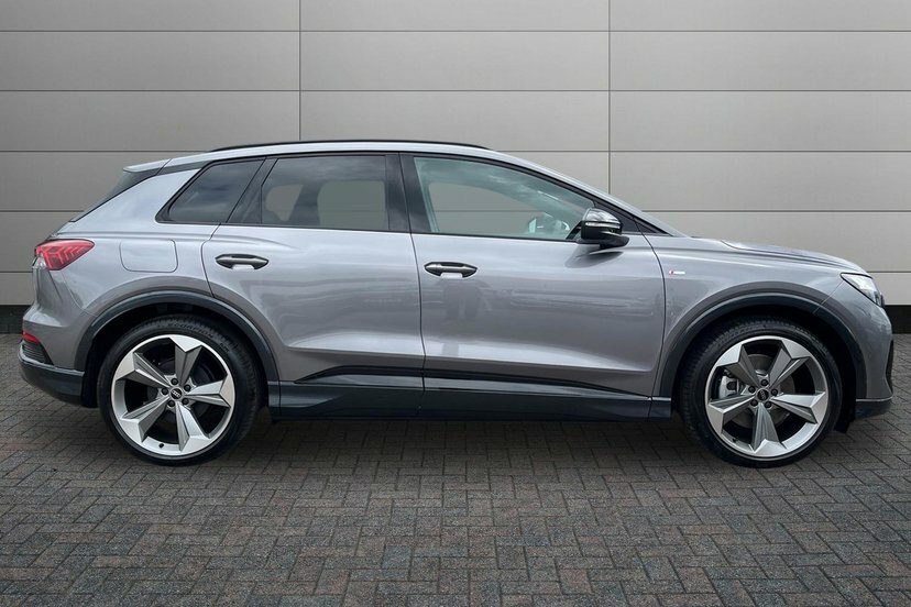 Audi Q4 E Tron 45 Black Edition Suv 82Kwh 286 AP26JFO Grey #4