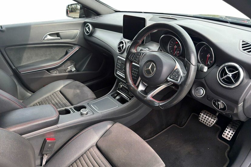 Mercedes-Benz CLA Class Cla220d Amg Line Coupe Black #5