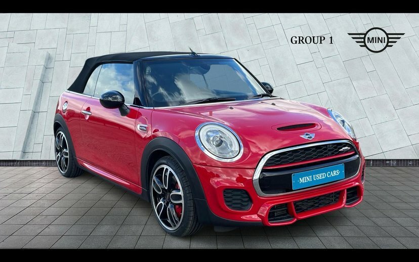 Mini Convertible John Cooper Works Convertible Red